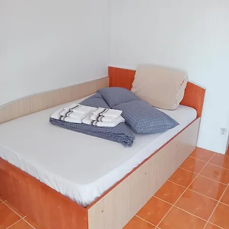 Casa Flor Două Mai